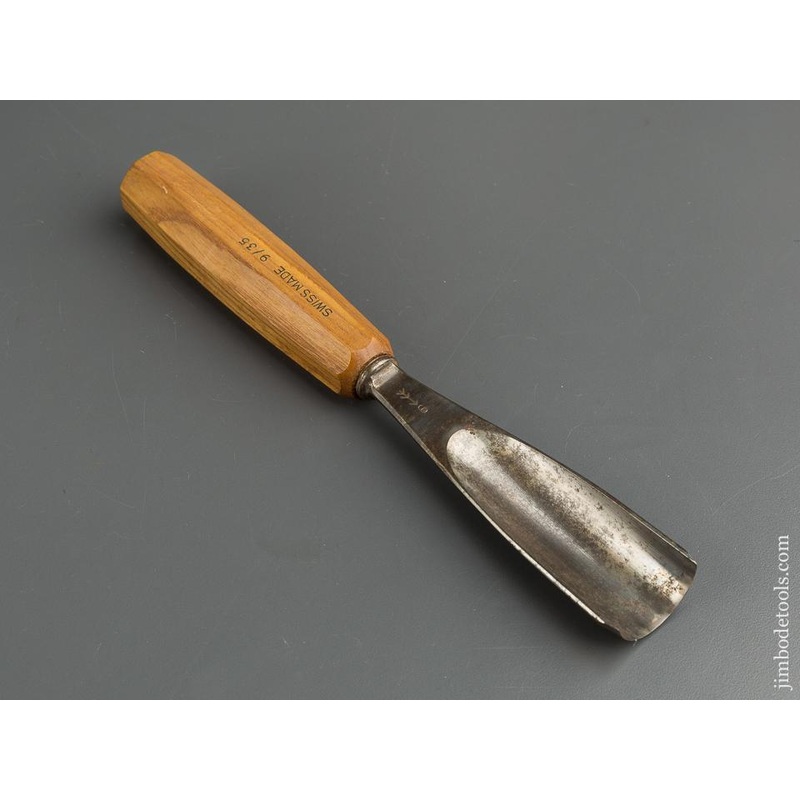 1 1/2 x 10 1/2 inch SWISS MADE No. 9 Gouge – 79509
